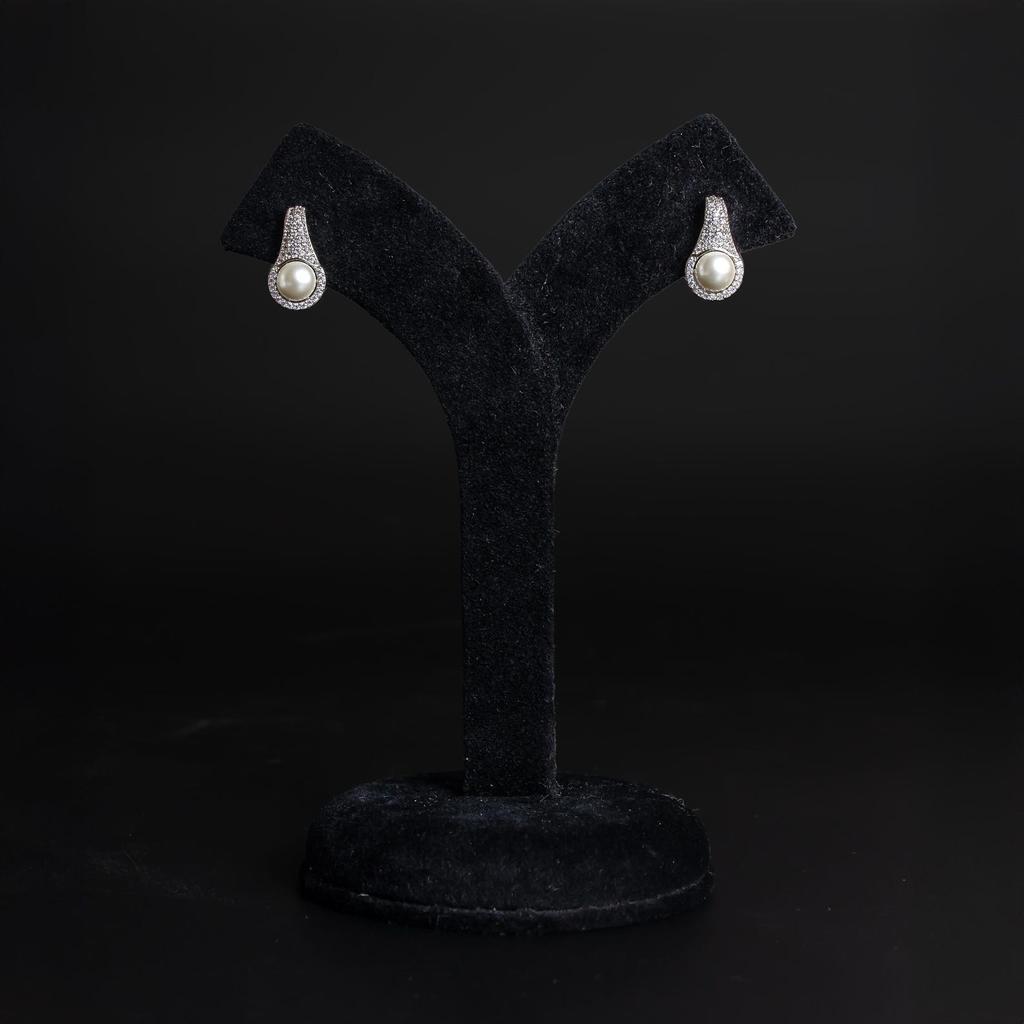 Pearl Dangle Earring Set