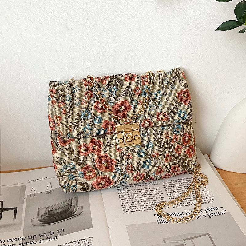 

Korean version envelope bag 2025 summer new ethnic style flower fashion clutch bag trendy cool casual foreign style handbag розовый