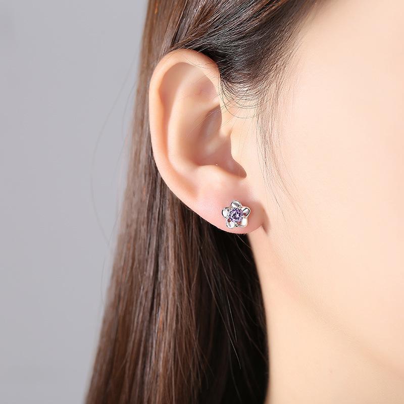 Plum Blossom Earrings Female Niche Design Sense Blooming Flower Earrings Gentle and Sweet Flower Earrings