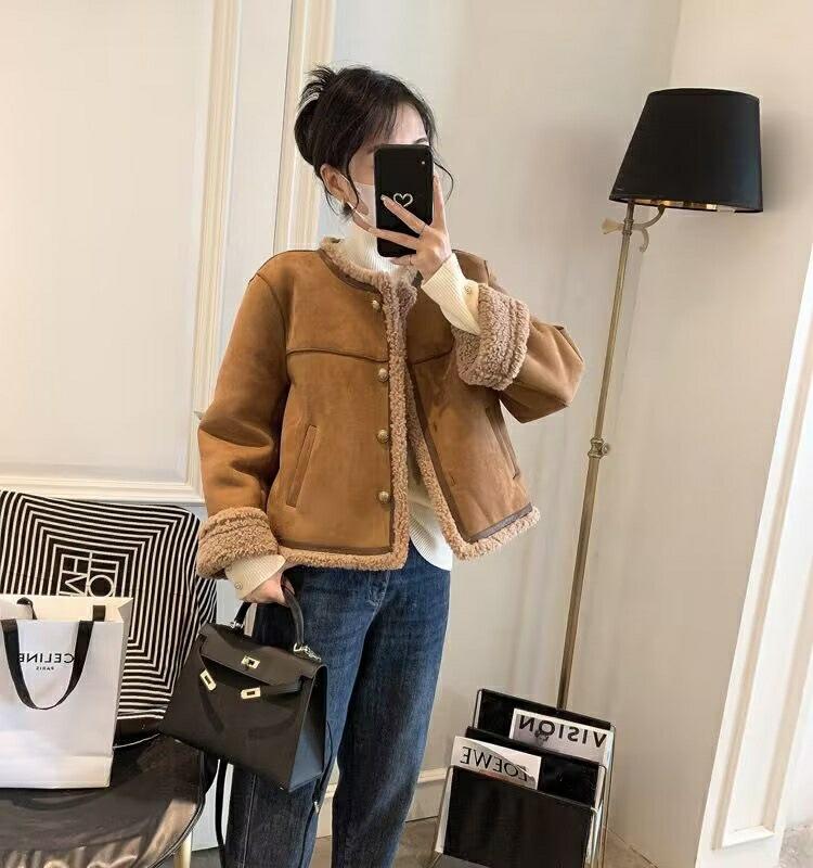 Winter 2023 Women's Short Loose Korean Style Fur Coat with Thickened Lamb Wool