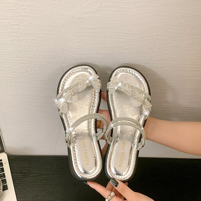Beautiful sandals 2025 summer wear new slippers beach butterfly rhinestone drag