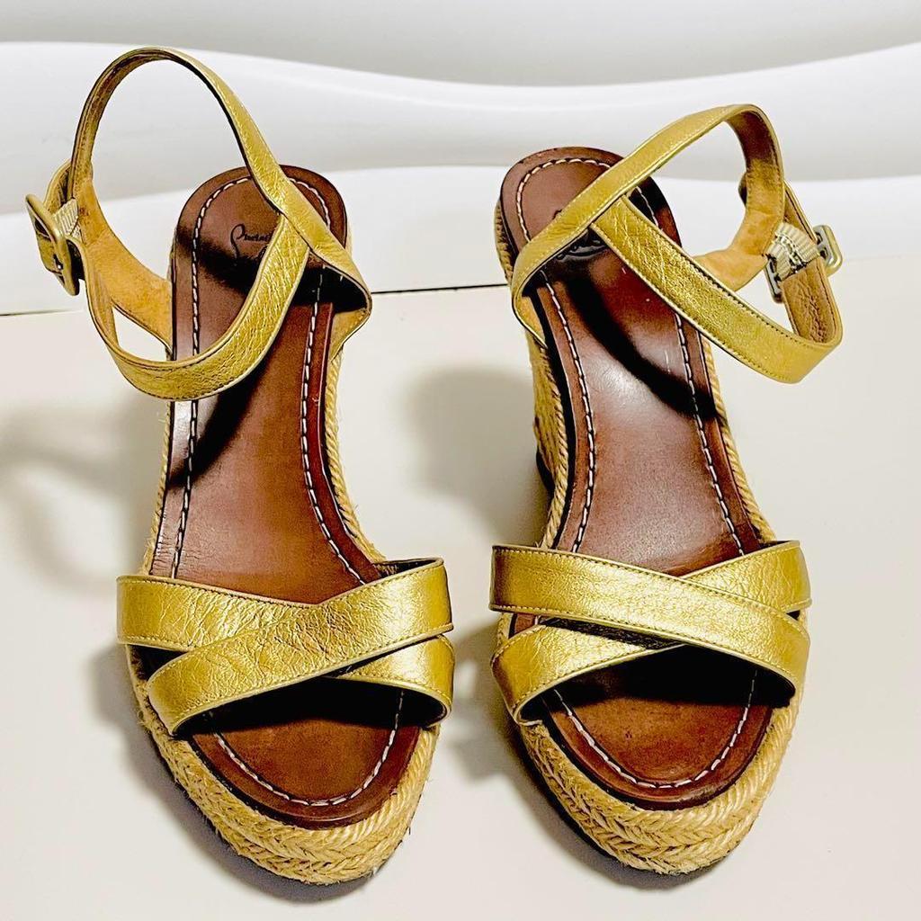 [USED] Rare color Louboutin sandals, size 36, gold, espadrilles, wedge soles