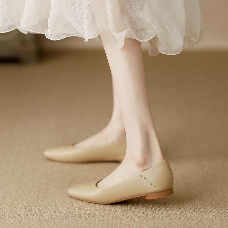 Leather Grandma Shoes Women's Flat 2025 New French Evening Wind Shallow Mouth Square Head Single Shoes Soft Leather Soft Sole Doudou Shoes