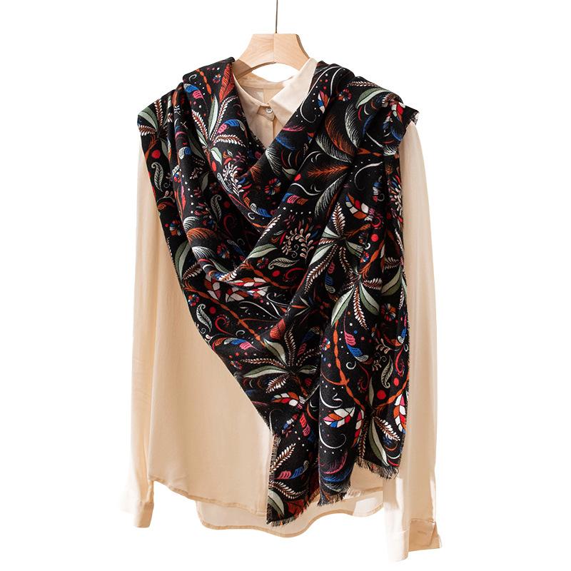 New Spring and Autumn Printed Ethnic Style Scarf Imitation Cashmere Warm Large Shawl  Fashionable and High End Scarf