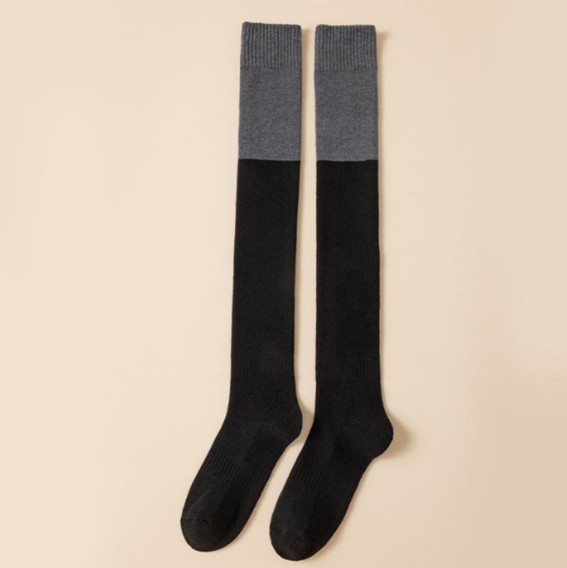 Chaussettes d'hiver tricotées pour femmes, chaussettes au-dessus du genou, antidérapantes, hautes, épissées ensemble, chaussettes chaudes pour femmes, bas de printemps pour femmes