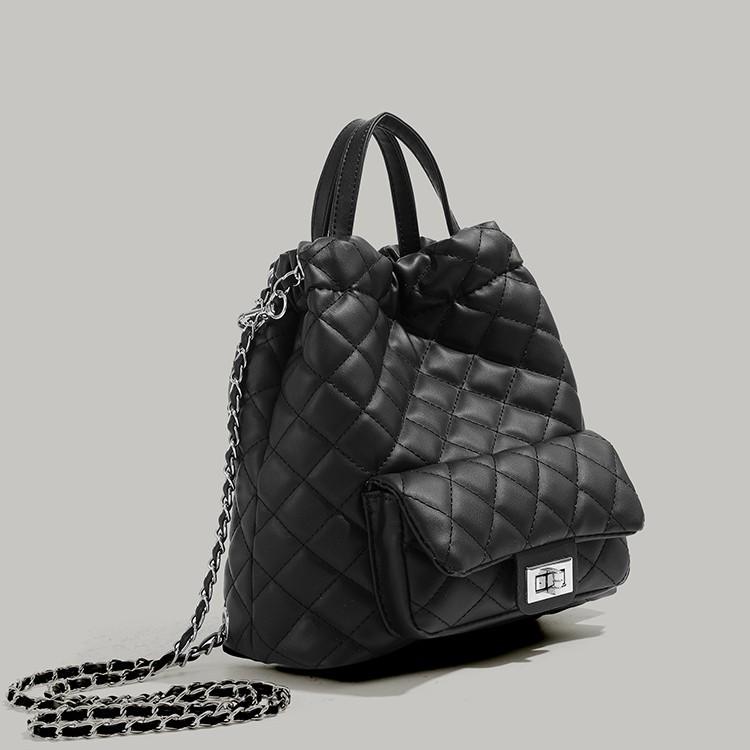 2024 Autumn Winter New Small Fragrance Style Double Shoulder Backpack High-end Quilted Chain Bag Women's Fashion Versatile Double Shoulder Bag