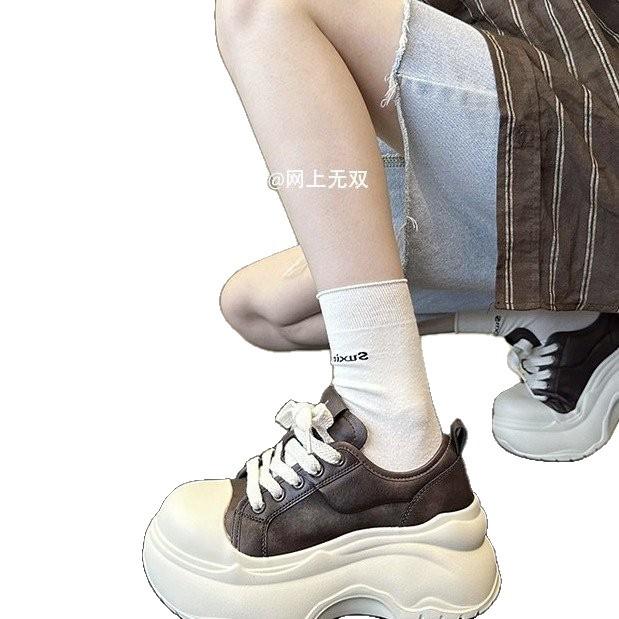 Big head thick sole versatile muffin shoes women's 2025 autumn new popular increase, light and not tired feet casual board shoes tide