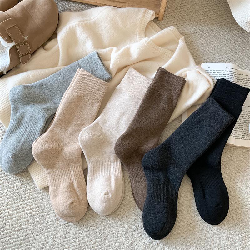 Women's Autumn and Winter Thick Warm Hair Ring New Solid Color All Purpose Cotton Boneless Socks