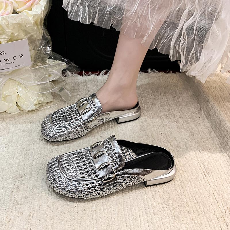 Luxury Woven Slippers Women Shoes Round Toe Metal Buckle Casual Style Lazy Outside Wearing Women's Sandals Elegant Slides Women