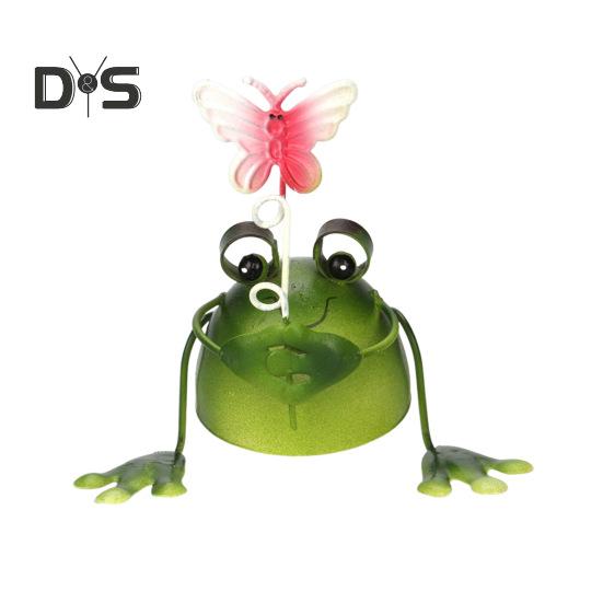 Frog Garden Statue Handmade Iron Frog Ornament Collectible Frog Figurine for Patio Balcony Home Indoor Decor Office Desk