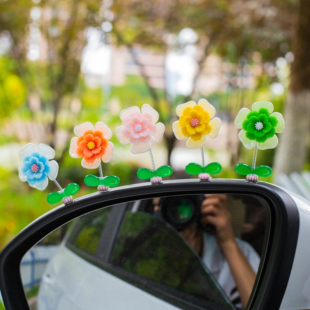 

5pcs Mini Car Swaying Daisy Flower Shake Head Car Mounted Cute Decoration Car
