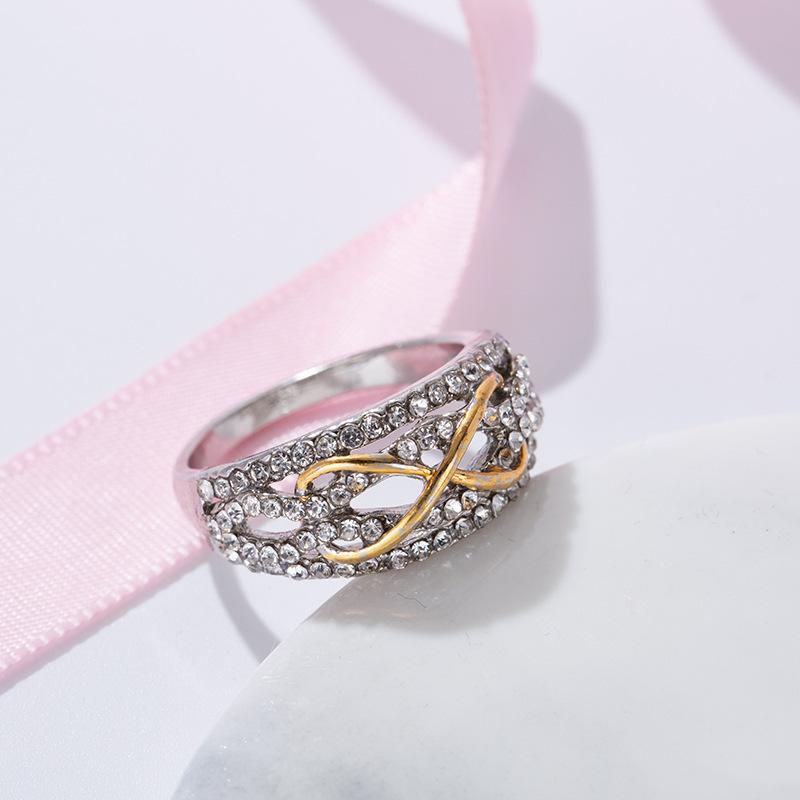 Rhinestone Women's Ring, Ambience Silver Fashion Gold and Silver Two-Tone Ring, Diamond Set