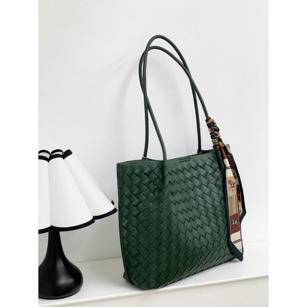 2026 New Leather Women's Bag Woven Tote Bucket Bag Shopping Bag Large Capacity Shoulder Lower Bag