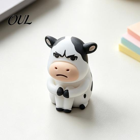 Stress Relief Desktop Decor Cute Straw Hat Cow Car Ornament, Creative Figurine Durable Pvc with Hat, Cartoon Dashboard Decor, Interior Decoration