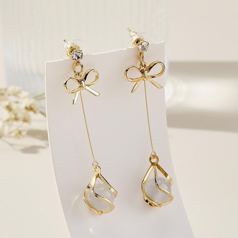 Fashion Round Opal Bead Dangle Earrings for Women Party Rhinestones Hollow Out Bow Knot Drop Earrings Golden Party Long Jewelry