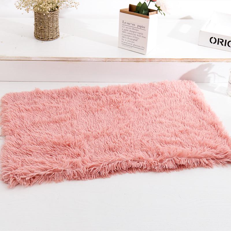 Double-Layer Plush Pet Blanket for Dogs & Cats - Warm, Comfortable Mat for All Sizes