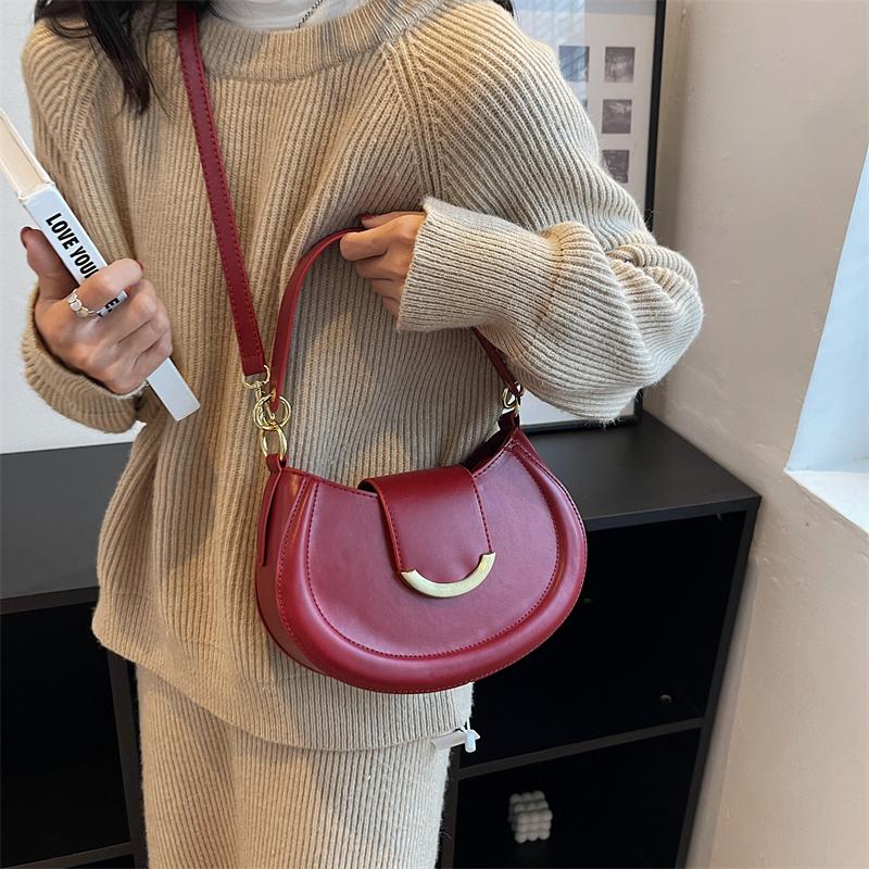 Saddle Shoulder Bags For Women 2026 New Small Women Underarm Bag High Quality Leather Women's Crossbody Bags Handbags And Purses