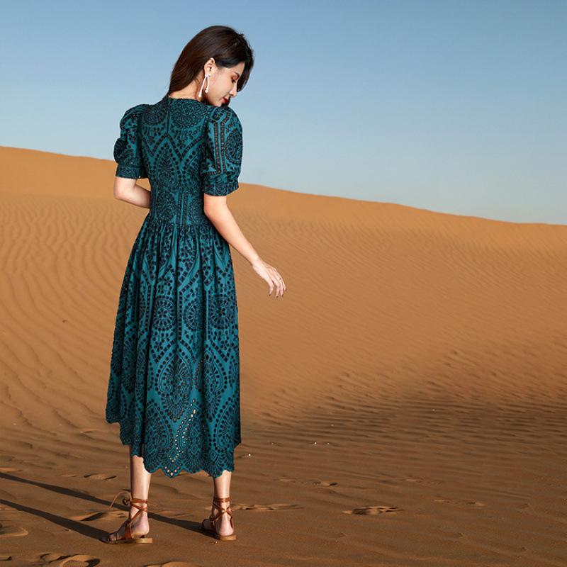 2025 V-Neck French Retro Summer Dress - Slimming A-Line Puff Sleeve Princess Style