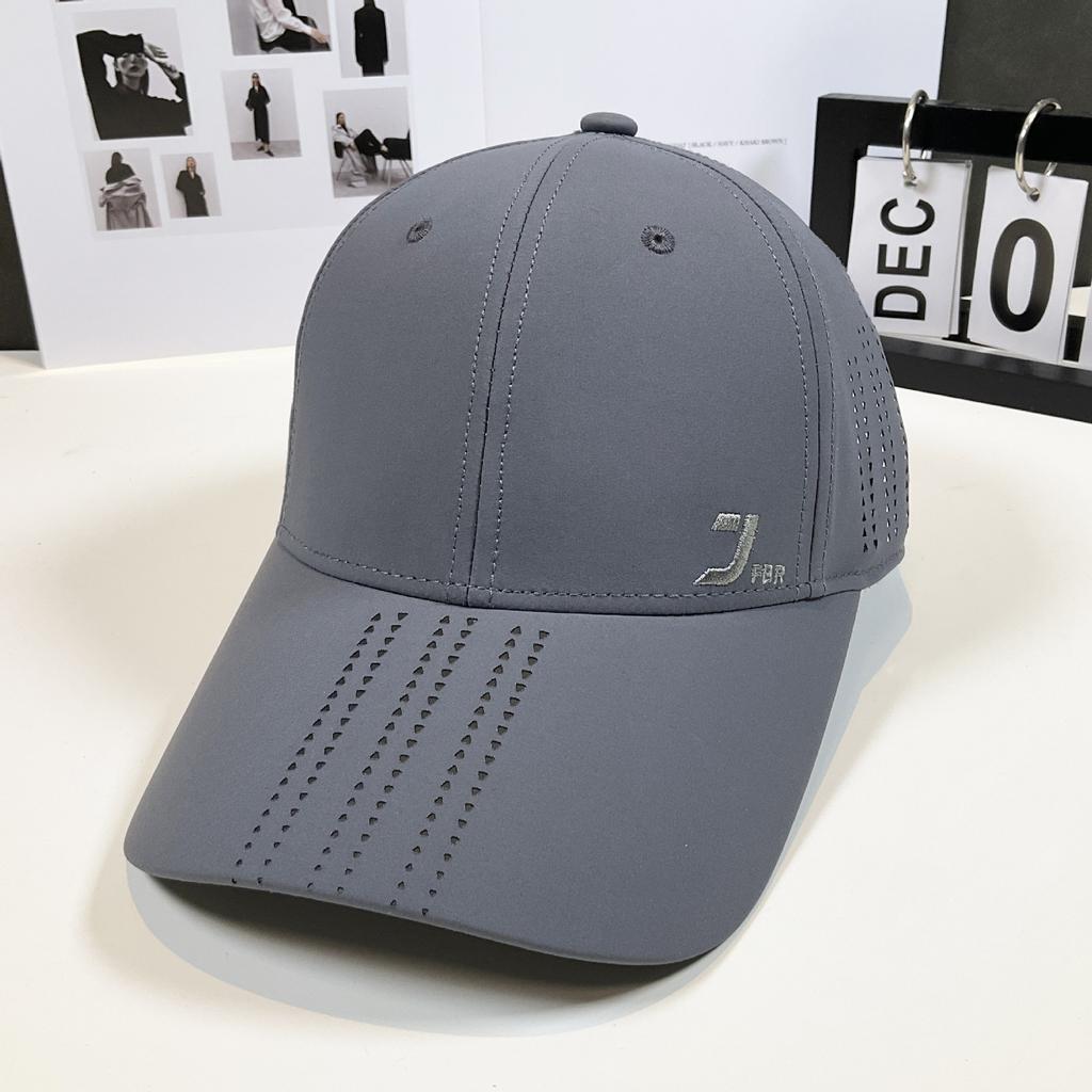 Spring And Summer High-End Fashion Baseball Cap Simple Casual Versatile Outdoor Travel Shade Sports Cap