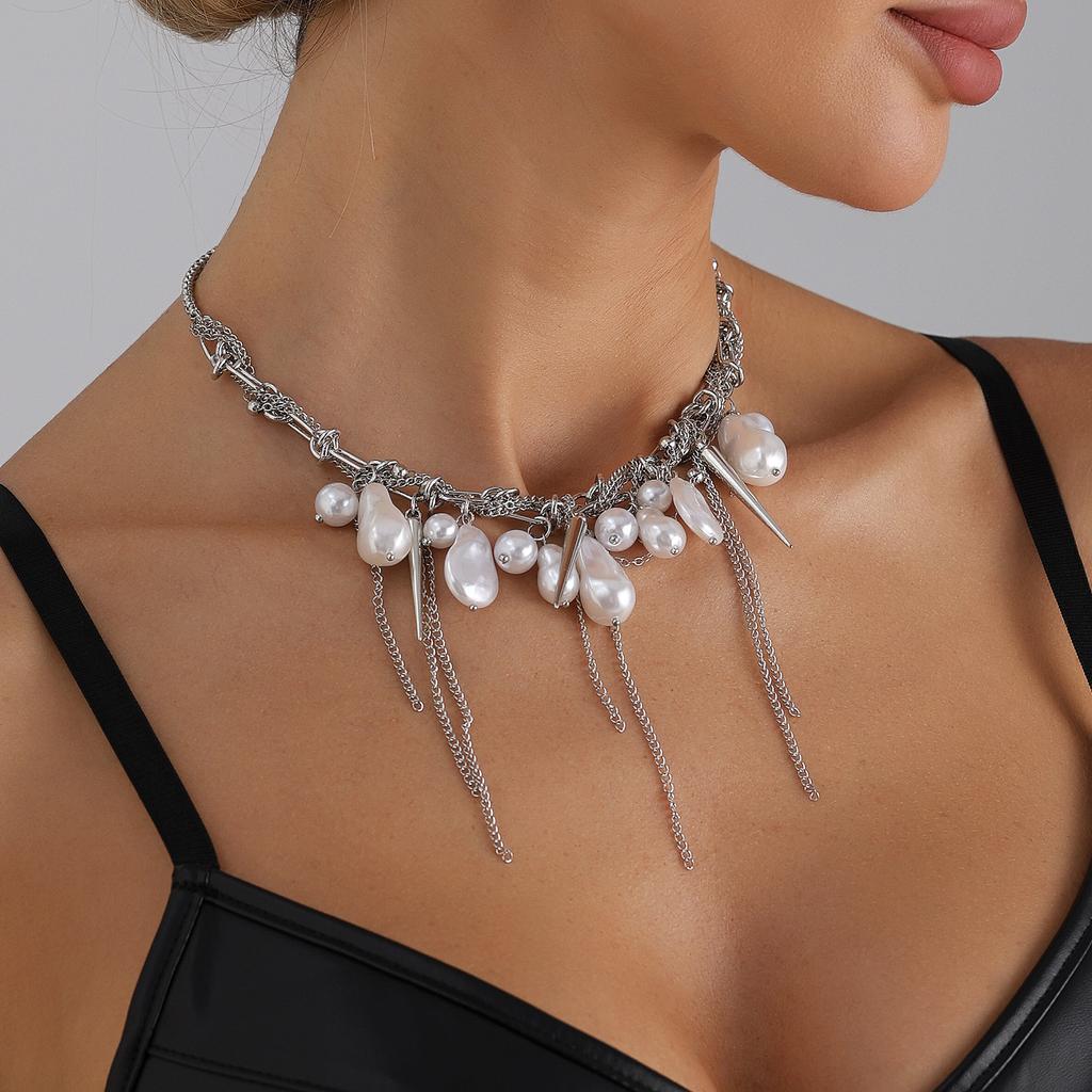 Sweet Cool Babes Wind Pearl Cone Necklace Metal Heavy Ins Wind Sue Choker