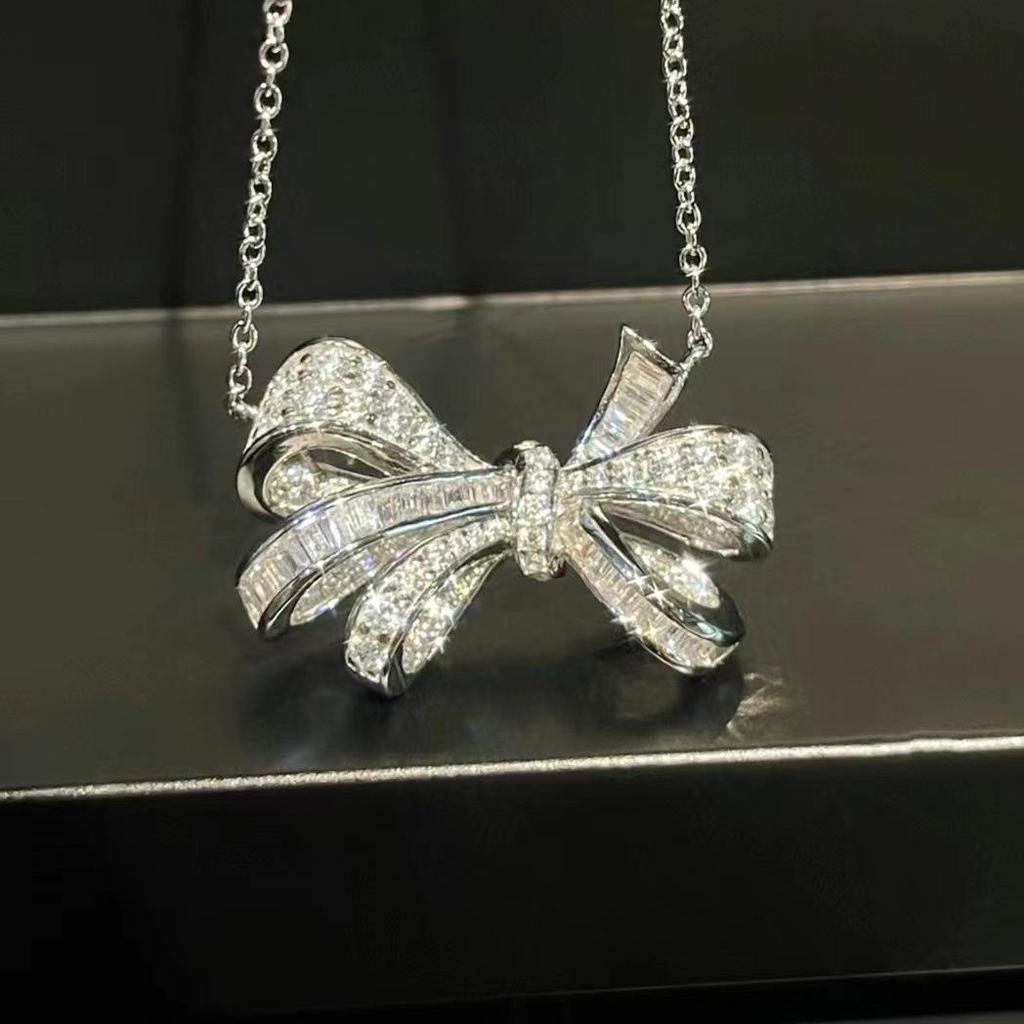 Zircon Bow Pendant Water Drop Necklace – Elegant, Versatile Clavicle Chain for Women
