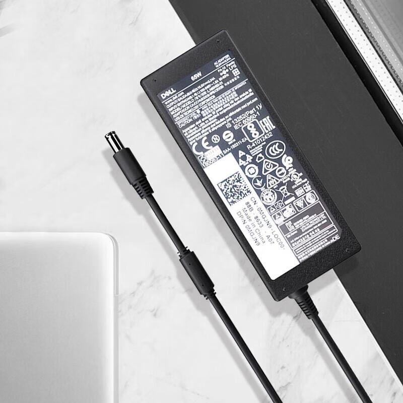 DELL 65W GaN Laptop Charger with Type-C and 4.5mm Barrel Tip