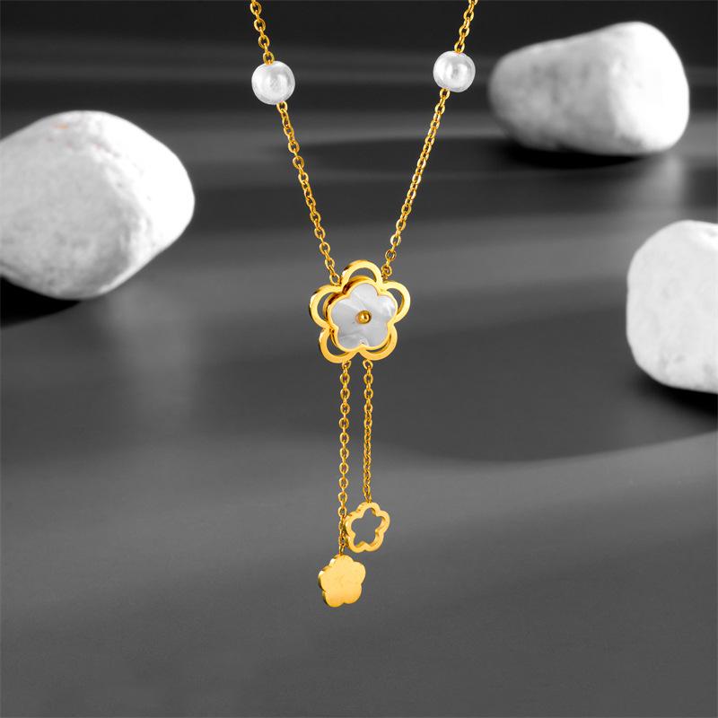 Korean Style Pearl Pendant Necklace with Camellia Shell Inlay - Simple Titanium Steel, Light Luxury Design