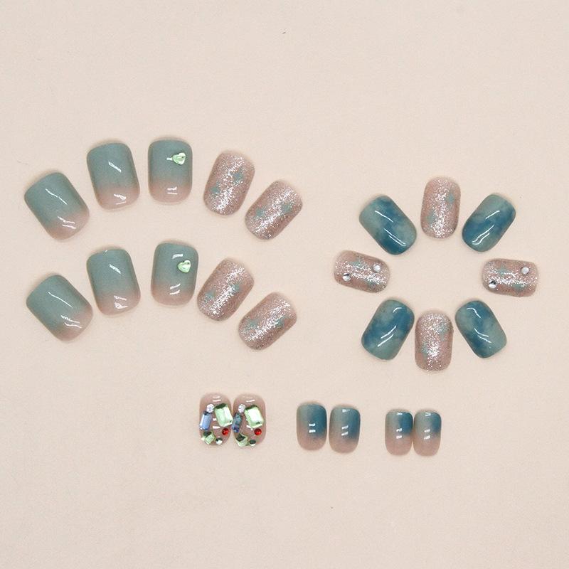 Mode Stapel Diamant Kühl Grün Maniküre Weiß Vielseitig Europäisch Und Amerikanisch Sanfter Feenwind Tragen Nagelstück