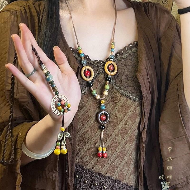 

Геометрическое ожерелье с подвеской из больших и маленьких квадратов One Size