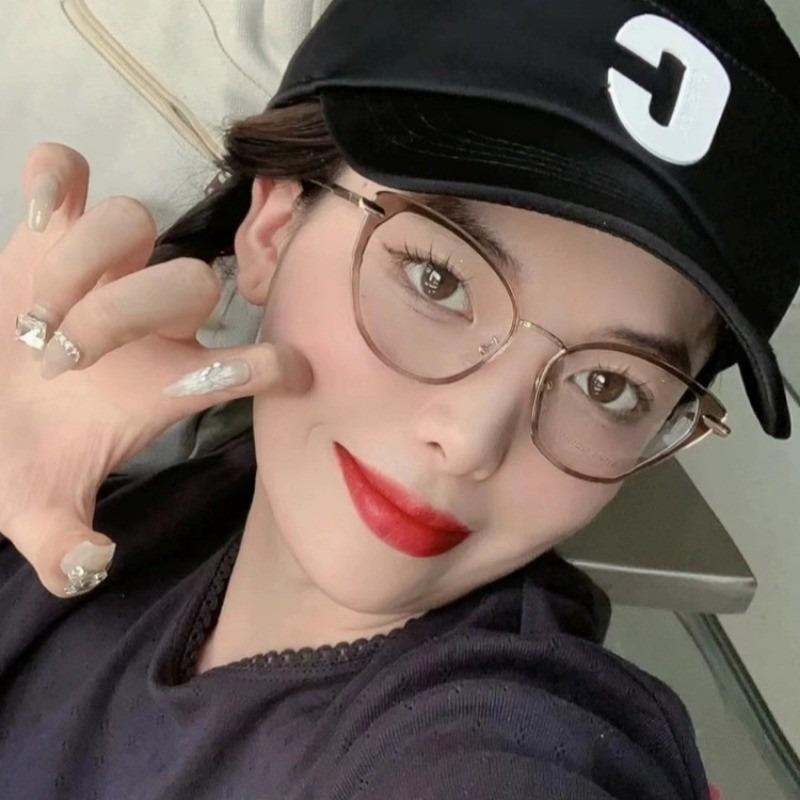 Cat Eye Anti Blue Light Flat Lenses Glasses Light Sensitive  Fashionable Eyeglass