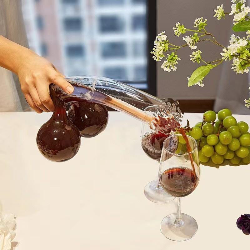 Funny Transparent Glass Whiskey Decanter Creative Shape Wine Carafe Tabletop Ornament