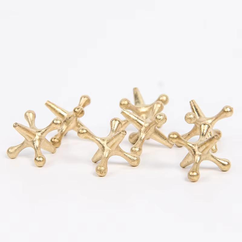 10 Stück Gold- und Silber-Metall-Klicker 1 Rote Gummi-Klicker Spiel Weihnachtsspielzeug-Set Spiel-Klicker Brettspiel Knöchelchen Set