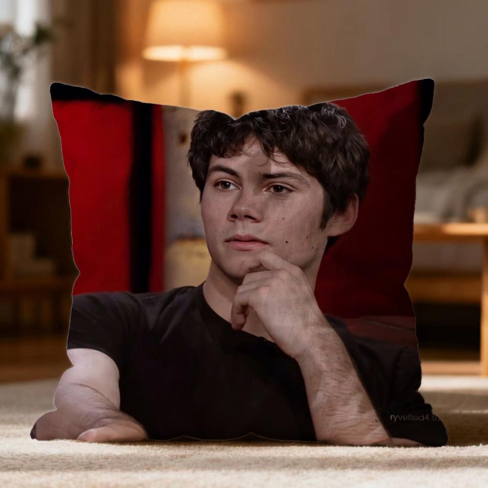 Beliebte D-DDylan O'Brien Kissenbezug Weich Waschbar Kissenhülle Mehrzweck für Sofa Bett Reise Bürogebrauch