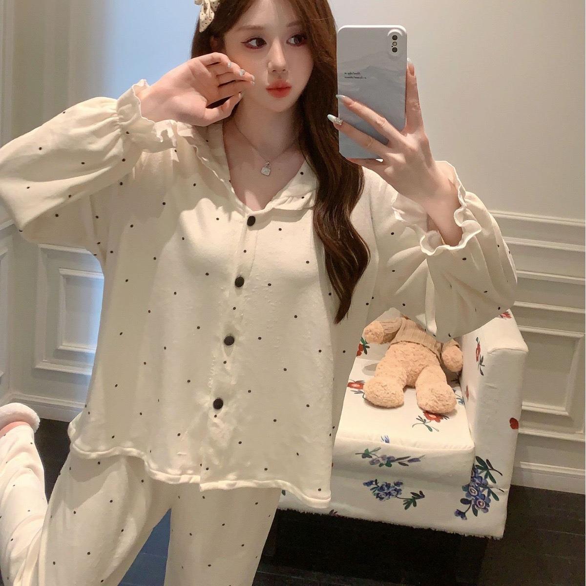 

Women s Velvet Polka Dot Long Sleeve Pajamas Set - Double-Sided Fleece, Thickened Homewear for Autumn/Winter 2025 XL
