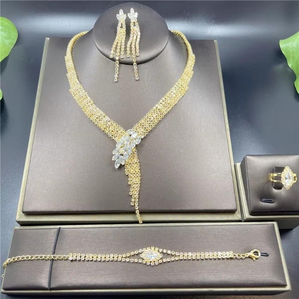 Elegant Necklace Earrings Bracelet Set Sparkling Crystal Wedding Ornaments Festival