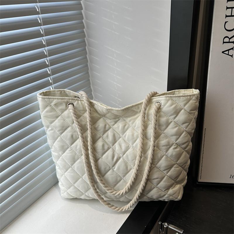 Stylish Chic Tote Bag In Vintage Design With Large Capacity For Daily Casual Use