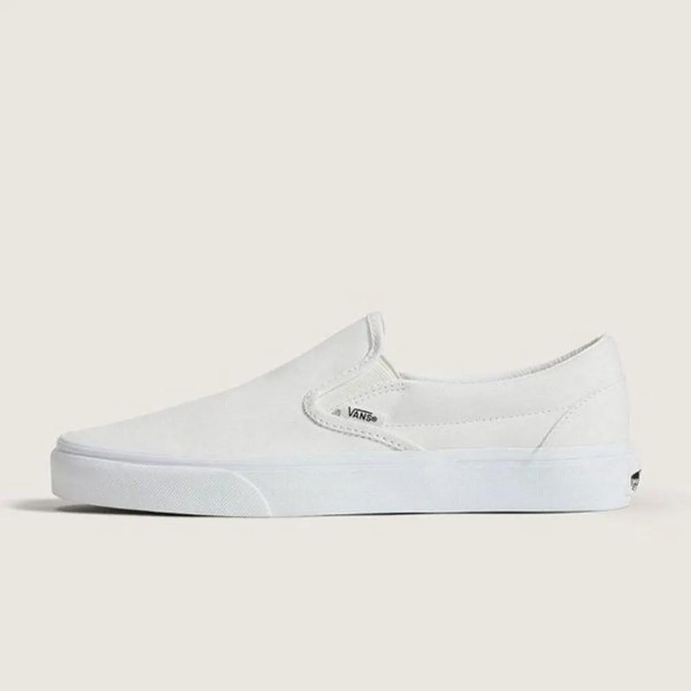 Vans Core Classic Slip-On Solid VN000EYEW00 3901254