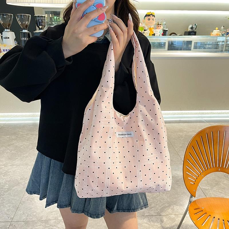 Summer large-capacity polka dot canvas messenger bag niche daily commute underarm shoulder tote bag women's new model
