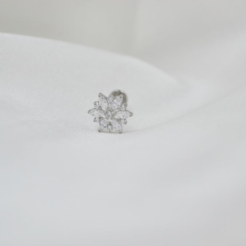 G23 Titanium Zircon Flower Lip & Ear Cartilage Stud Piercing Jewelry