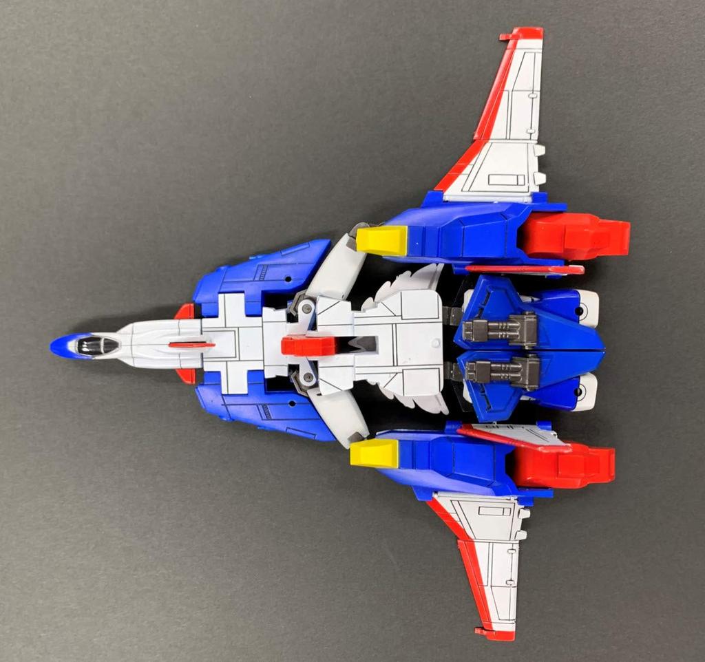 Doyusha Sun's Brave Fighbird Reprint Non-Scale Plastic Model