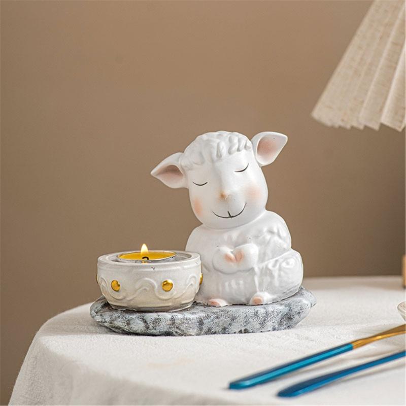 Handcrafted Cartoon Sheep Candle Holder Resins Lamb Tealight Stand Holiday Centerpieces Candlestick For Mantels Decors