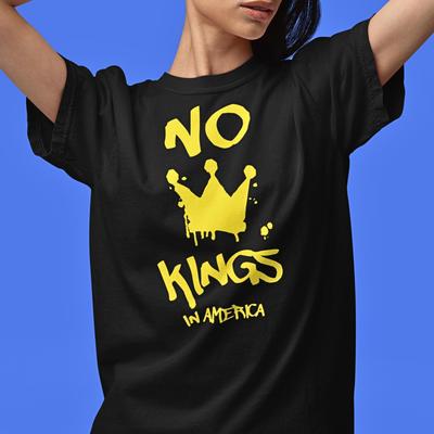 No Kings In America T-Shirt: Grunge Graffiti Style, Patriotic Statement