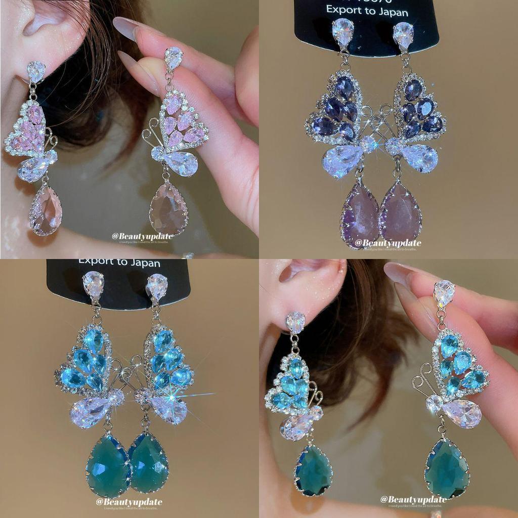 Orecchini Pendenti a Forma di Farfalla con Zirconi Stile Coreano Ago d'Argento: Orecchini Eleganti e di Alta Gamma per Donna.