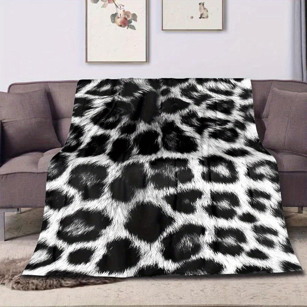 A Black And White Spotted Leopard Print Blanket, Perfect for Office Naps, a Cozy Throw for Home, And a Great Gift for Family