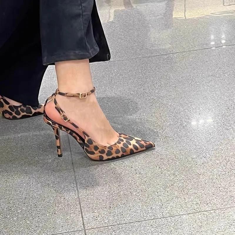 Nové dámské lodičky s leopardím potiskem a špičatou špičkou, podzimní designové mělké jehlové podpatky, velká velikost, pásek kolem kotníku, dámské vysoké podpatky, lodičky