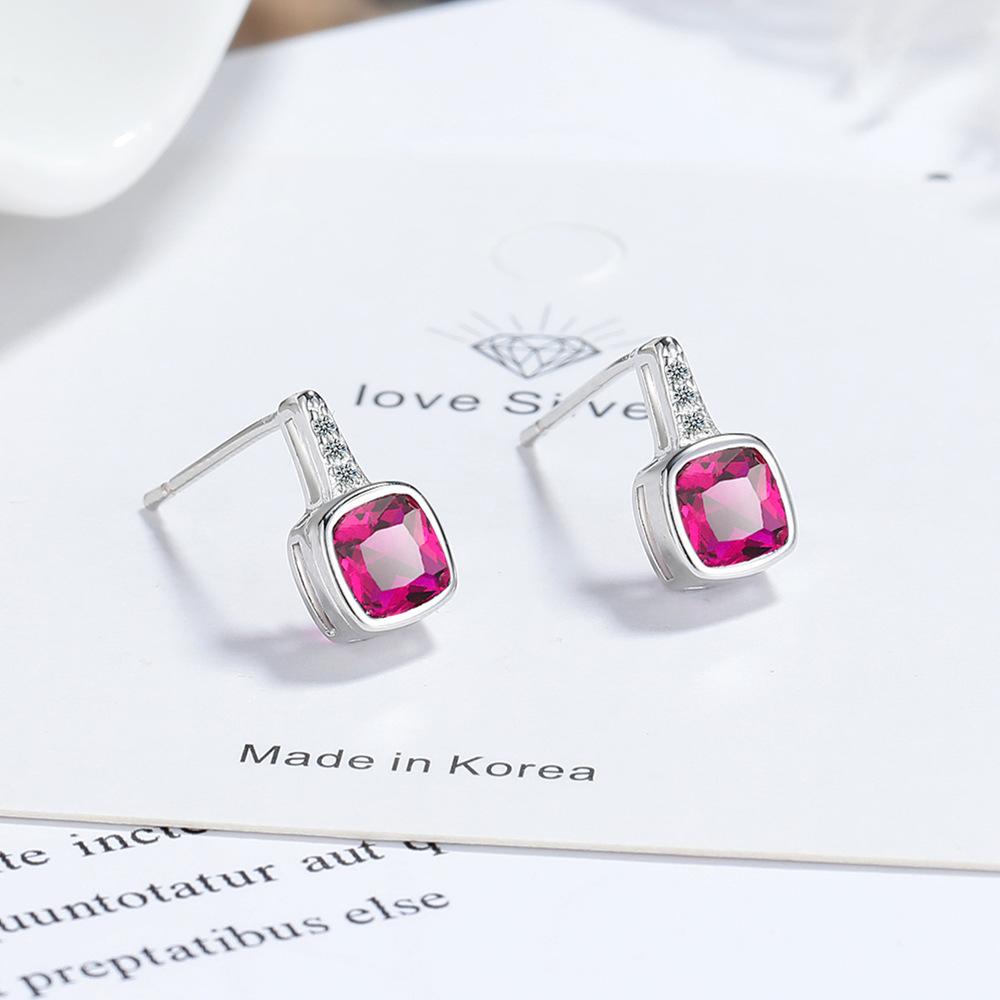 Personalized Design Sense of Valentine's Day To Send A Girlfriend Gift Earrings Fashion Temperament Elegant Light Luxury Wind Square Zirconia Earrings