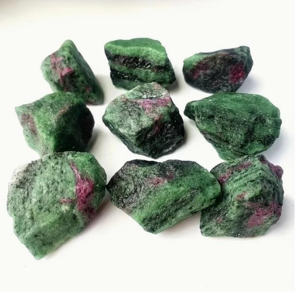 Natural Ruby Zoisite Raw Stones Reiki Healing Crystal Red Green Treasure Gem Aromatherapy Stone Diffuser Meditation For Gift