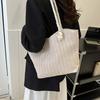 Women Straw Shoulder Bag Large Capacity Tote Bag Zipper Closure Casual Beach Bag for Daily Outings Travel Vacation Work