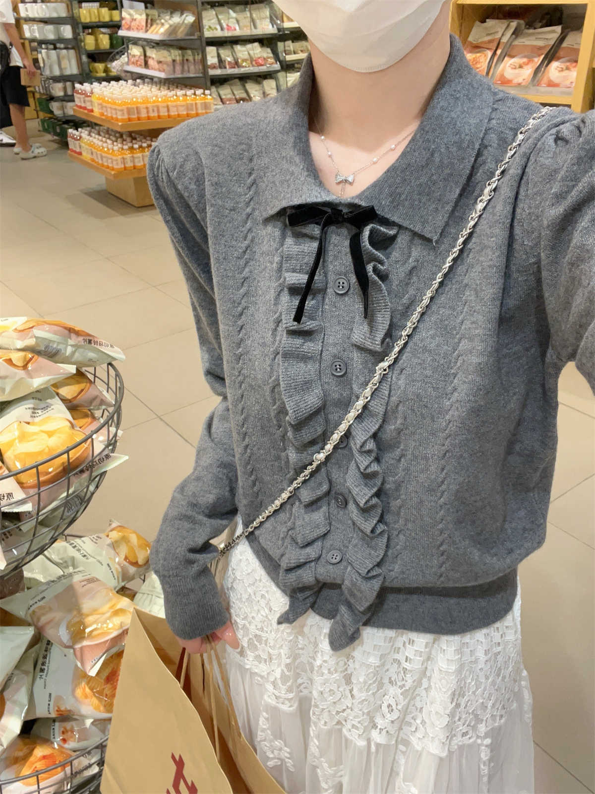 

Уменьшающий возраст воротник-поло с грибным краем вязаный свитер осень и зима с длинным рукавом дизайн плеча спереди внутренняя топ-дизайн базовая рубашка L серый