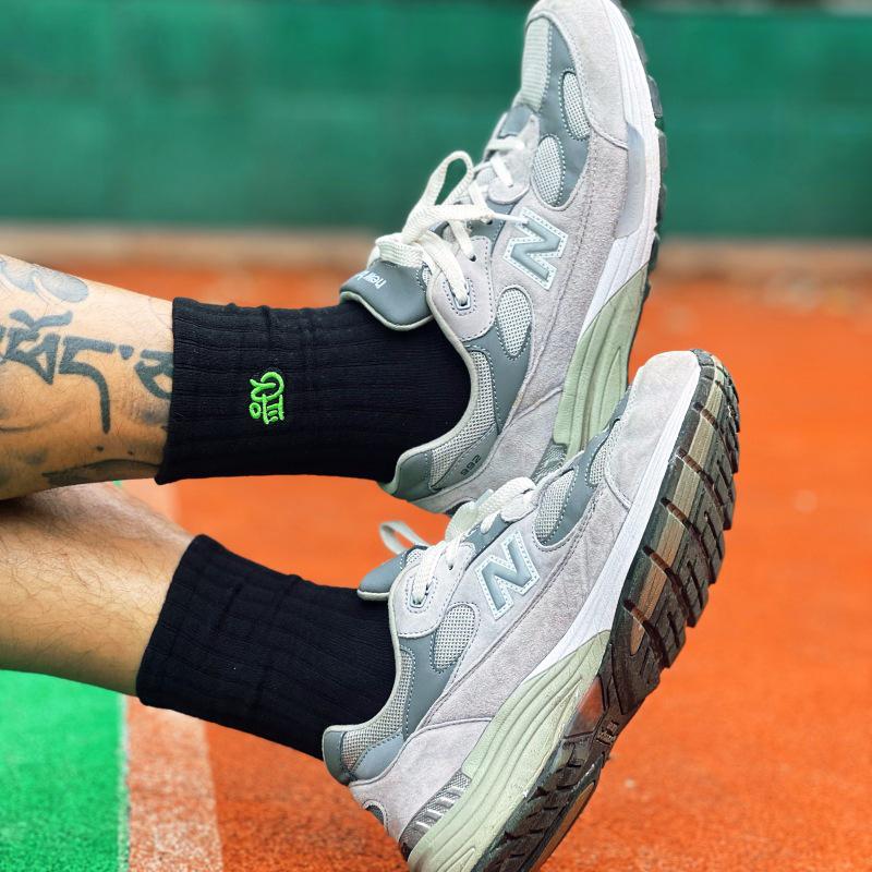 Cityboy Korean Trend High-Street Mid-Calf Skateboard Socks for Men & Women